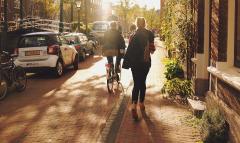 Gezond Natuur Wandelen Vrijwilligerskans bij gezellige wandelgroep.